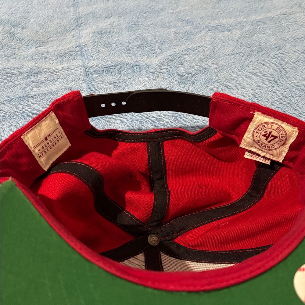 Cincinnati Reds baseball hat - Picture 5 of 5